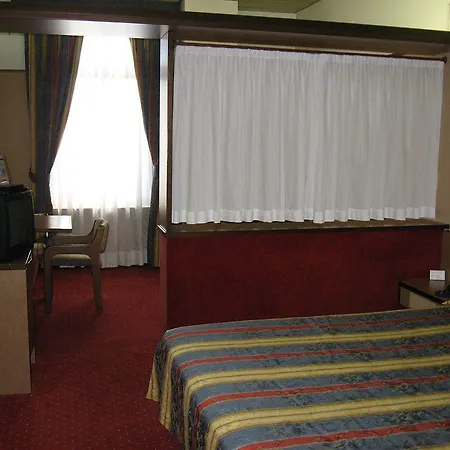 Plaza 4* San Martino Siccomario